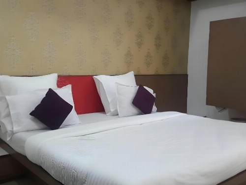 Hotel Kalash image 1